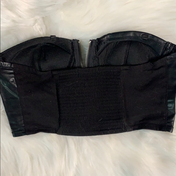 Gorgeous leather bikini top! 🖤🖤 - Picture 10 of 11